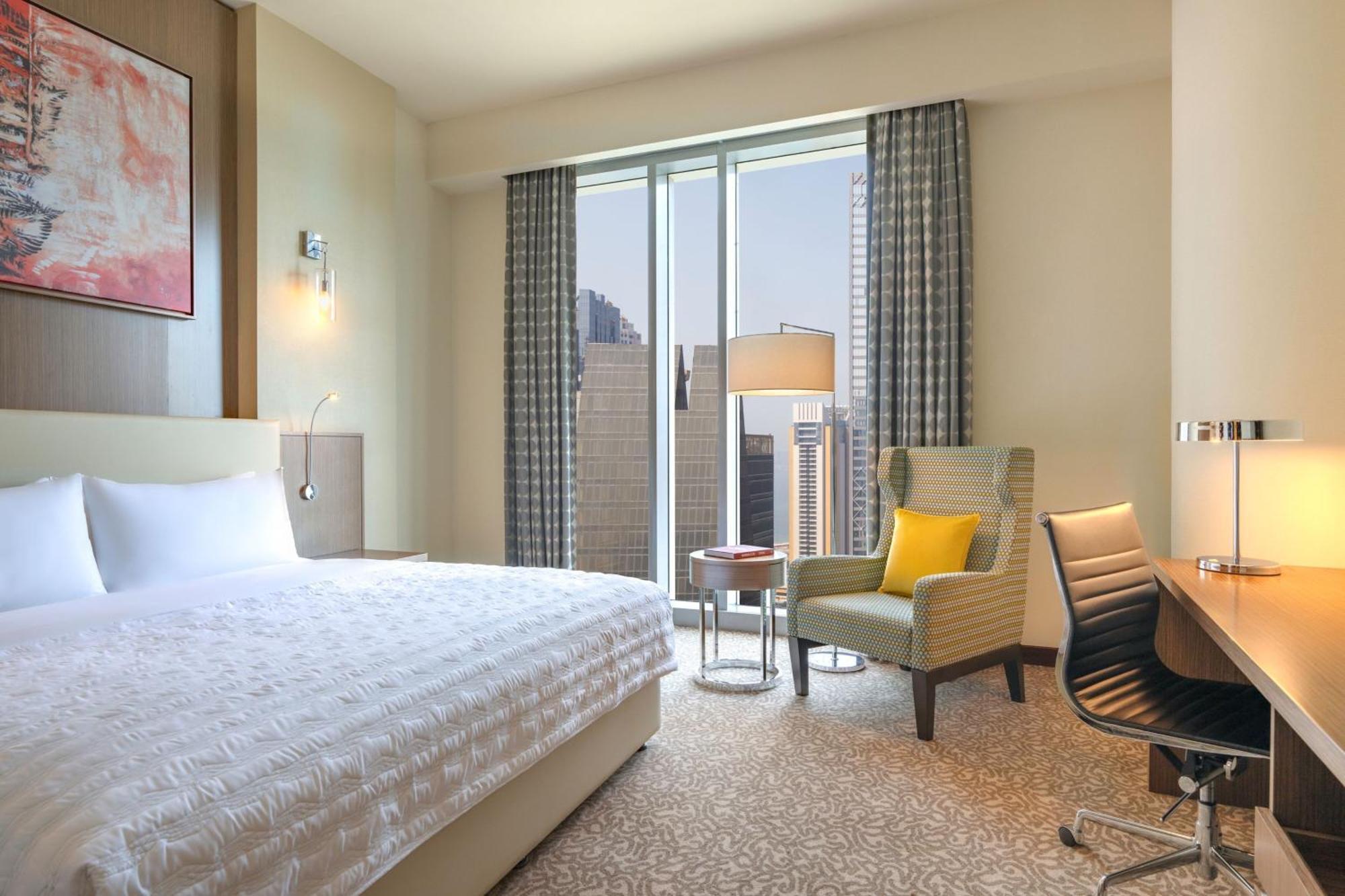 Le Meridien City Center Doha Exterior photo